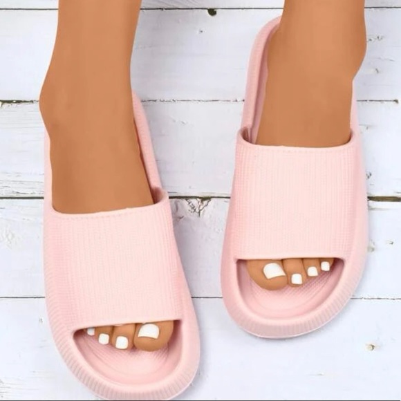 Pink Cloud Slides - Picture 4 of 6